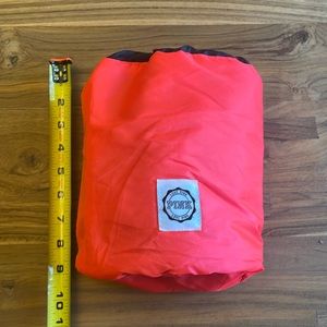 Victoria’s Secret Pink drawstring lunch bag